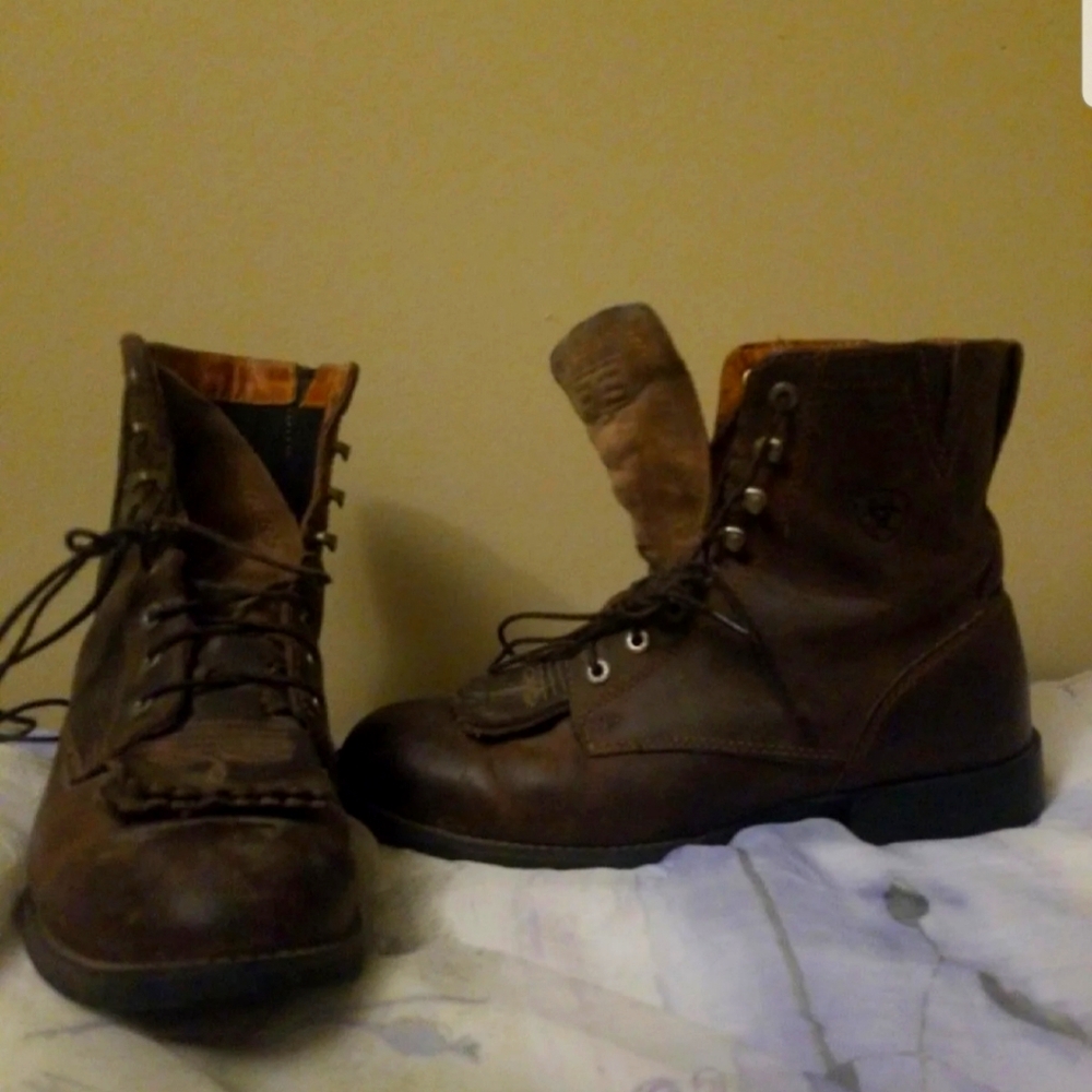 Ariat Ropers